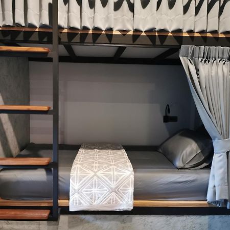 The 8 Hostel บุรีรัมย์ ภายนอก รูปภาพ