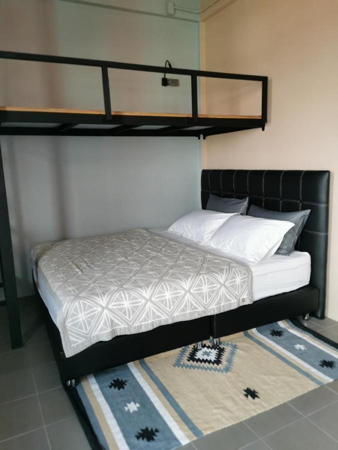 The 8 Hostel บุรีรัมย์ ภายนอก รูปภาพ